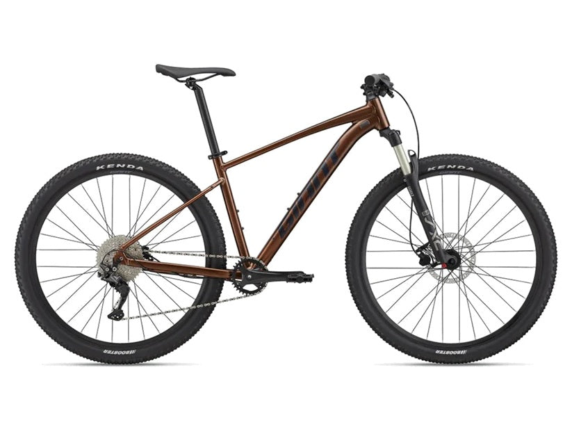 This Giant Talon 1 27.5 hardtail mountain bike is a great choice for XC and trail riding.