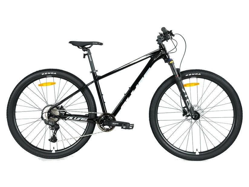 The Alvas Storm U6 29” alloy hardtail.