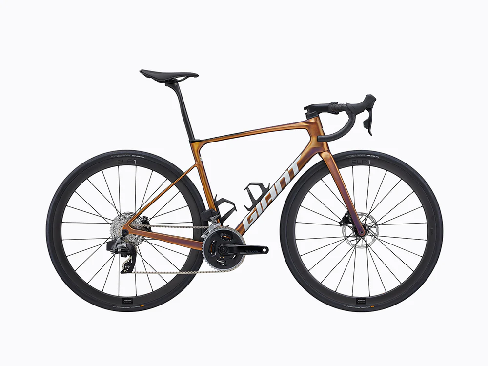 2025 Giant Defy Advanced Pro 1